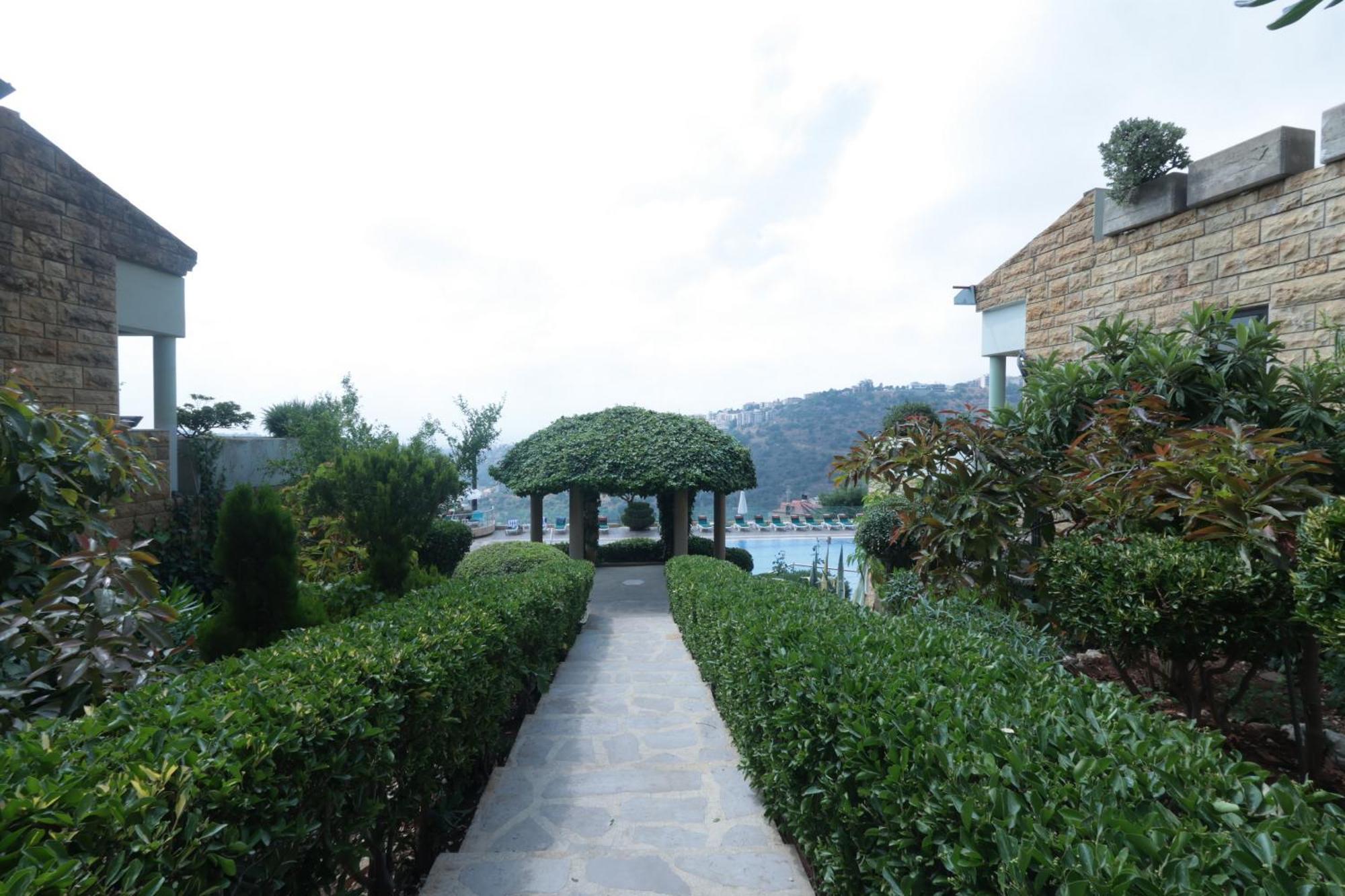 Monteverde Hotel Beit Mery Eksteriør billede